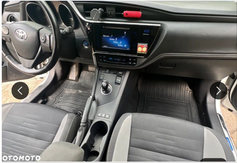 Toyota Auris Hybrid 135 Active - 10