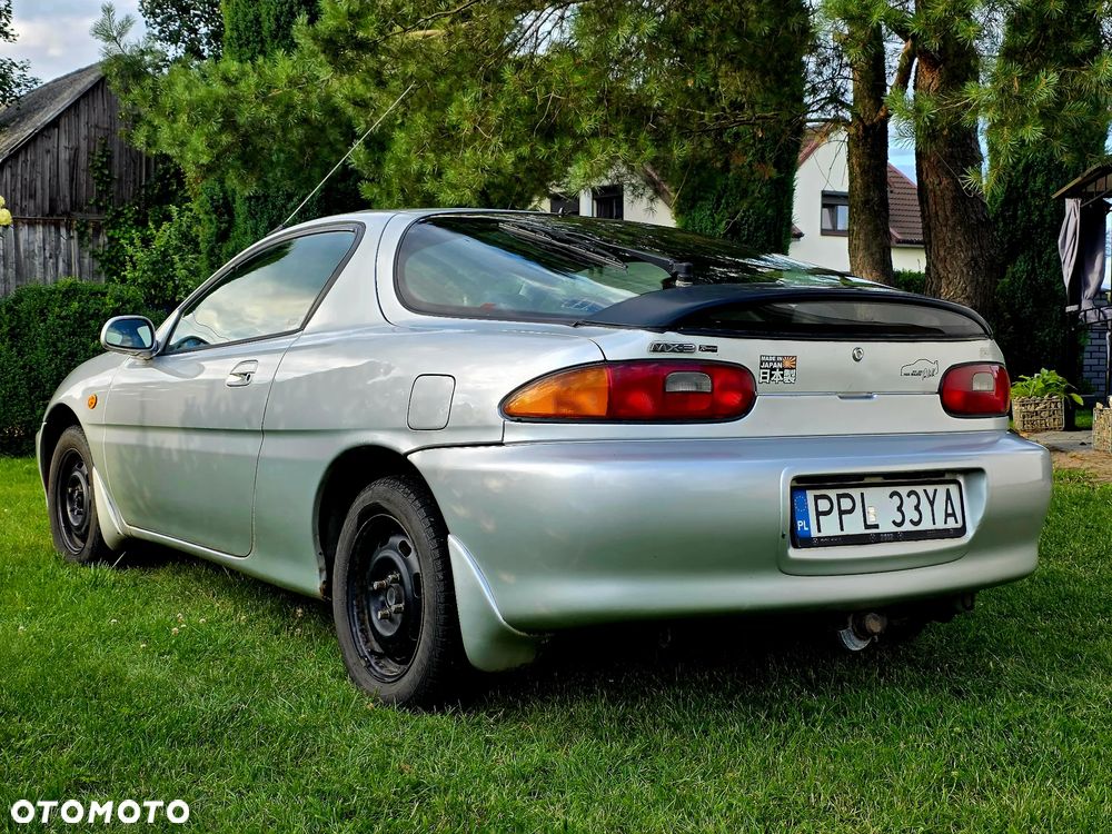 Mazda MX-3 - 10