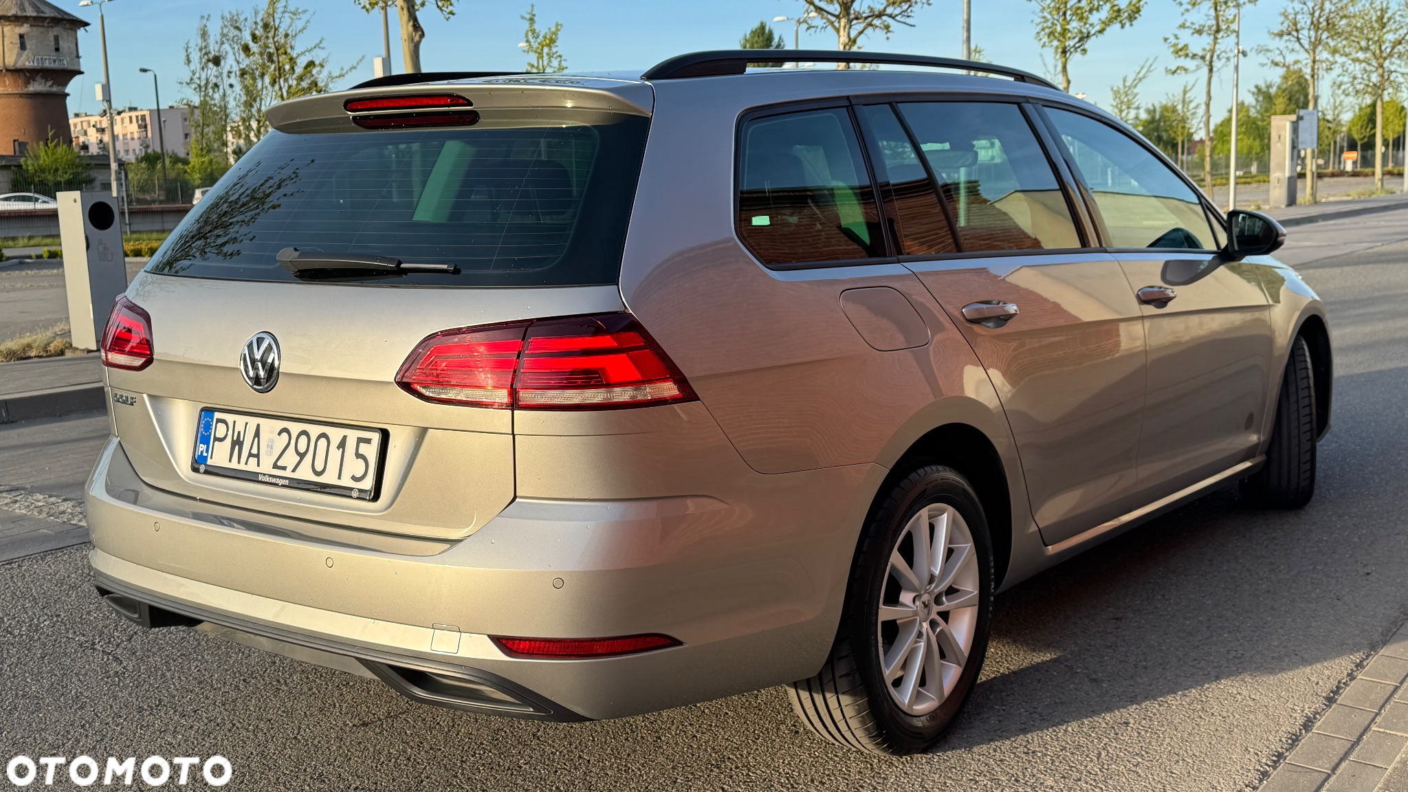 Volkswagen Golf VII 1.6 TDI BMT Trendline - 6