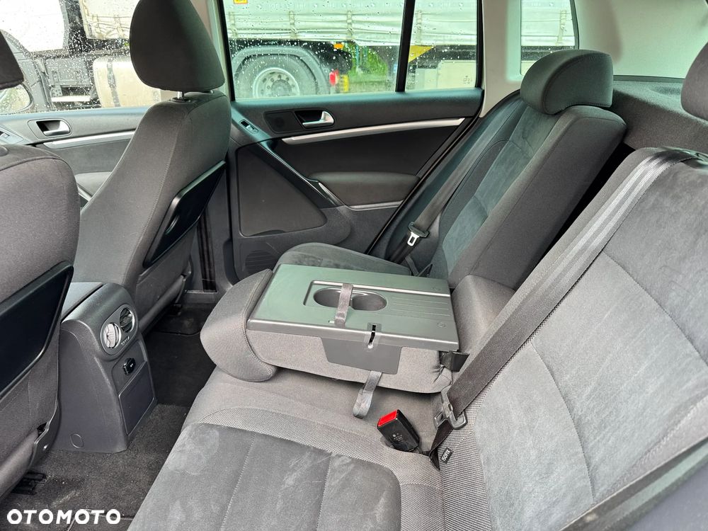 Volkswagen Tiguan - 25