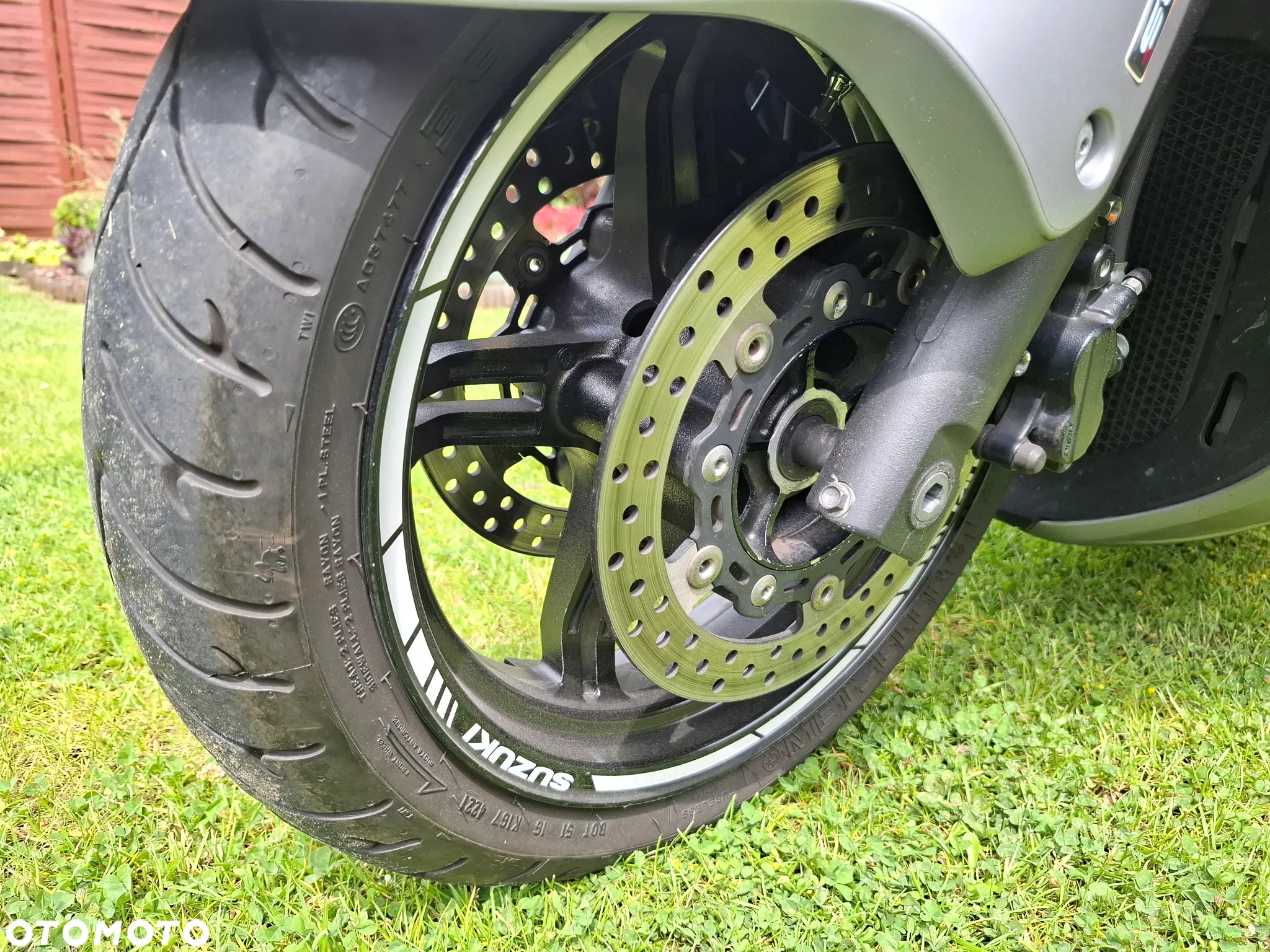Suzuki Burgman - 15