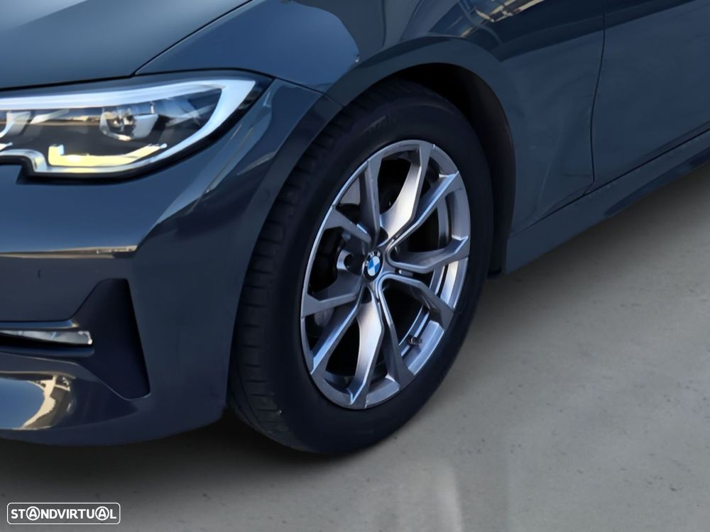 BMW 320 d Touring Line Sport Auto - 4
