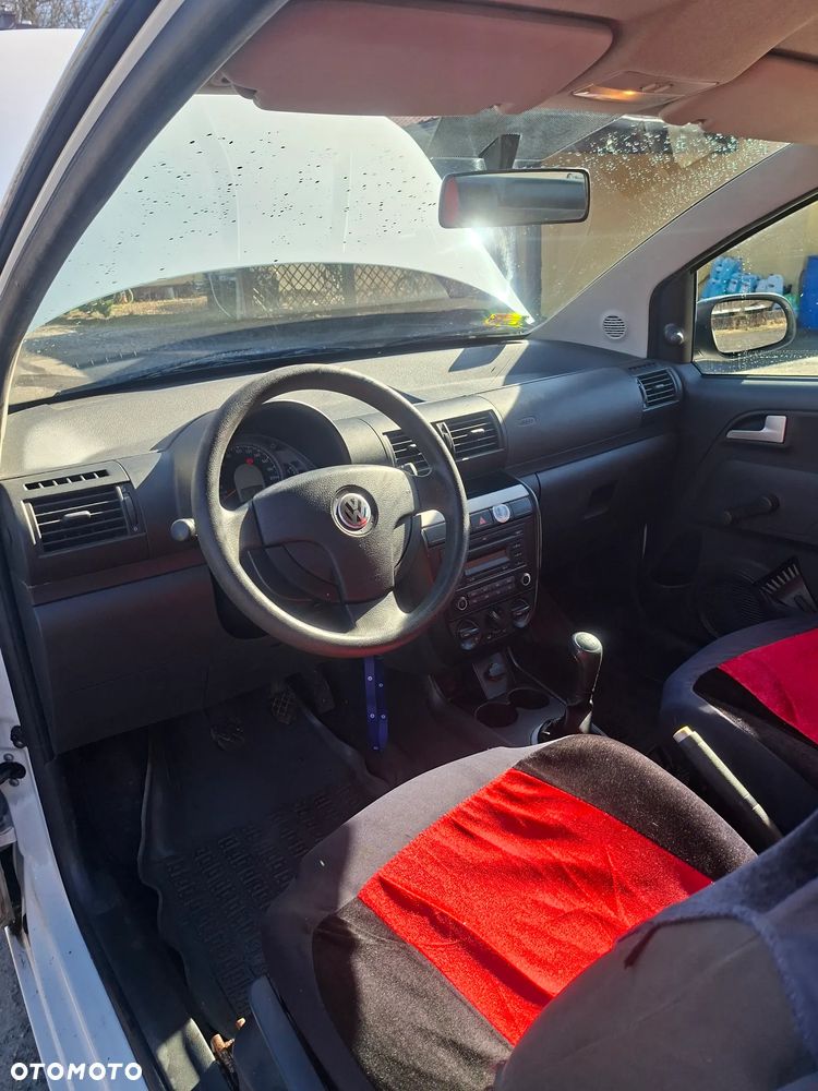 Volkswagen Fox - 8