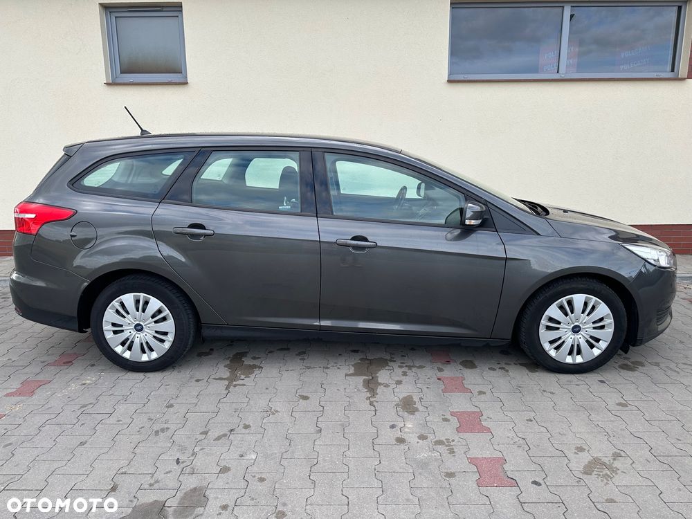 Ford Focus 1.5 TDCi SYNC Edition - 6