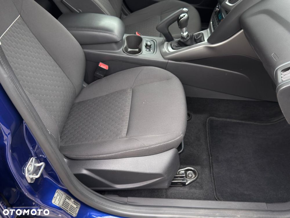 Ford Focus 1.6 TDCi DPF Start-Stopp-System Titanium - 17
