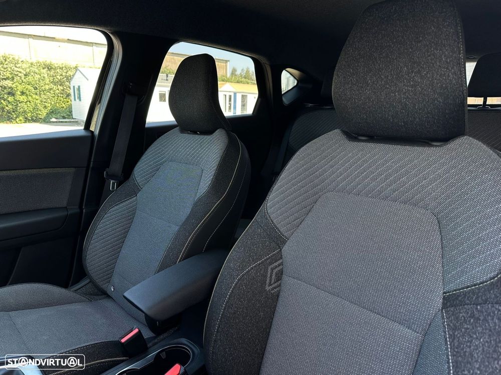 Renault Captur 1.0 TCe Techno Bi-Fuel - 8