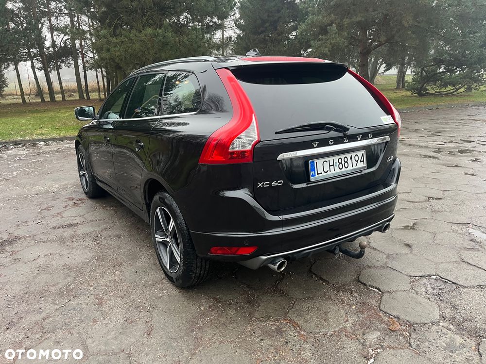 Volvo XC 60 D3 Drive-E R-Design Kinetic - 4
