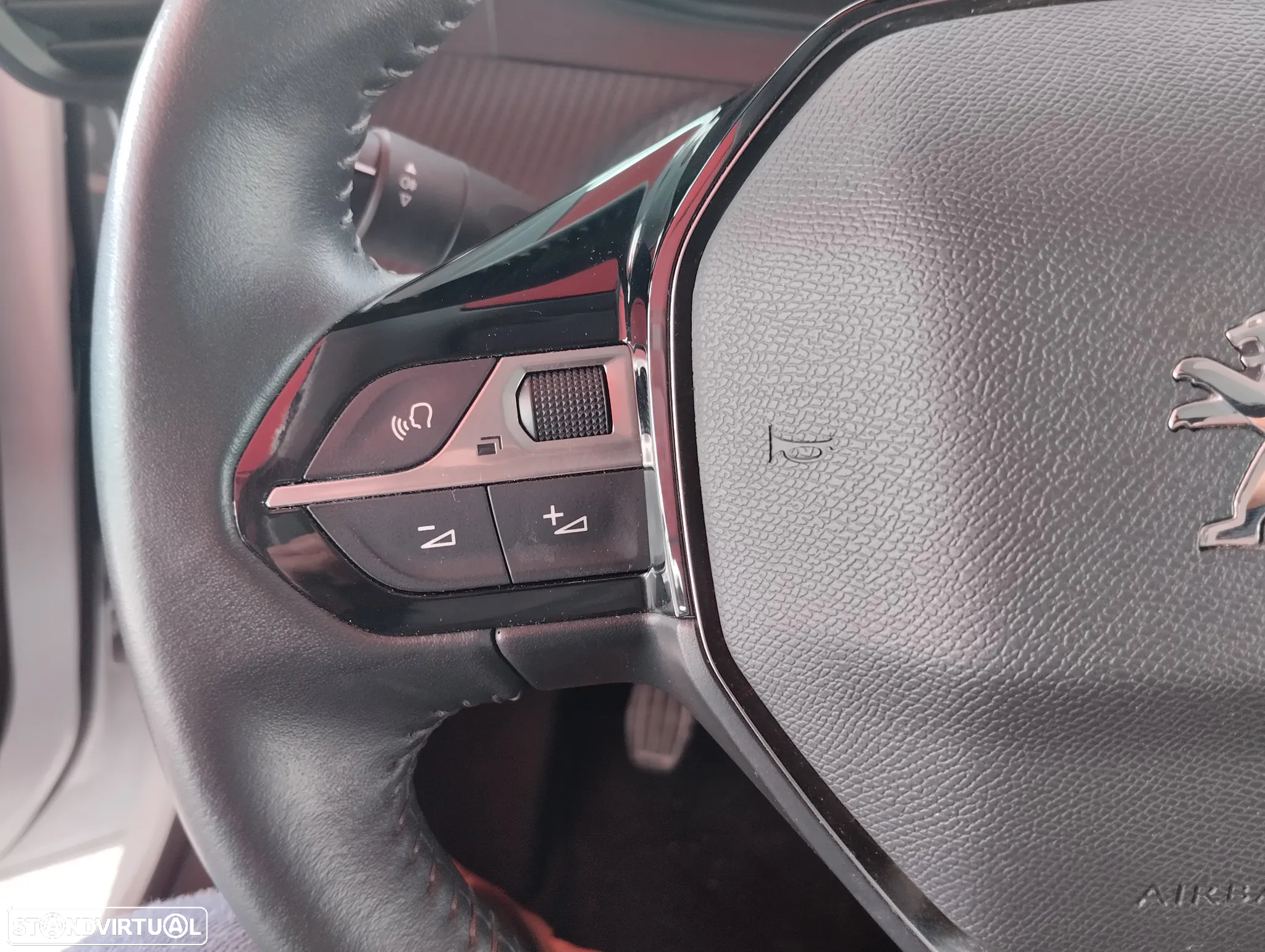 Peugeot 208 1.2 PureTech Active - 16