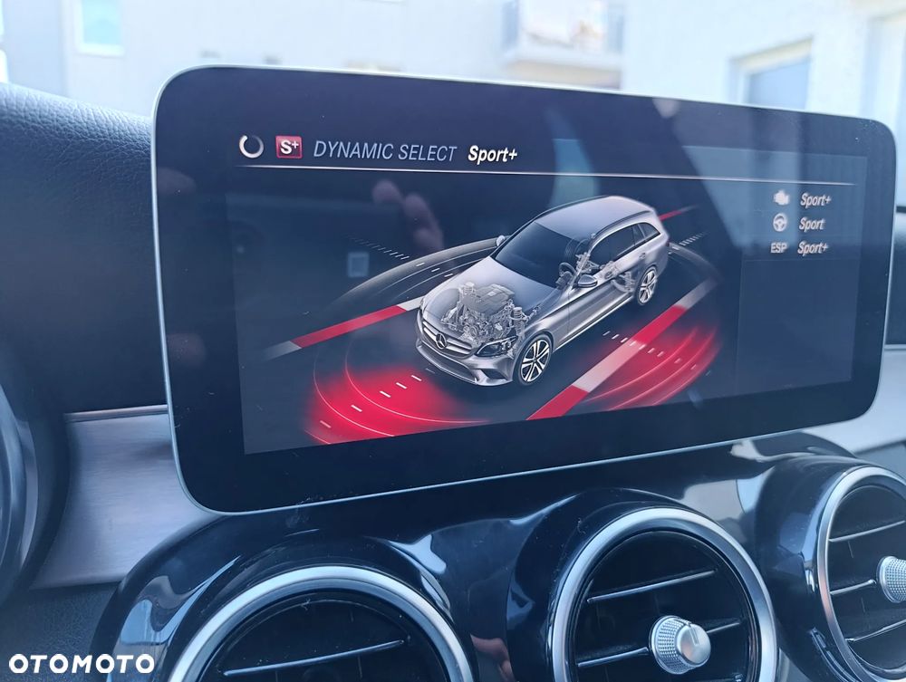 Mercedes-Benz Klasa C 300 d 9G-TRONIC - 13