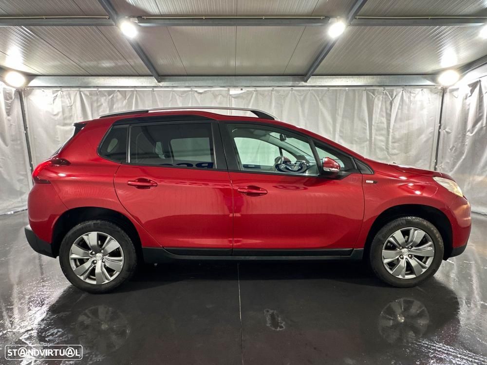 Peugeot 2008 1.2 PureTech Allure - 39
