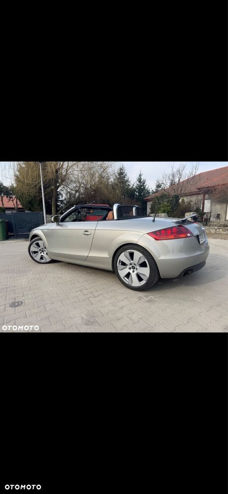 Audi TT Roadster - 4