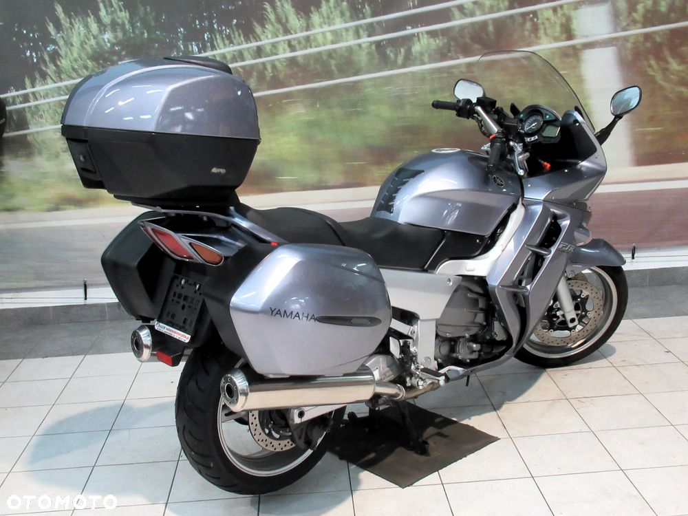 Yamaha FJR - 6