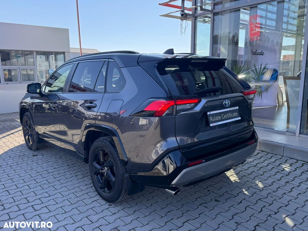 Toyota RAV4 - 5