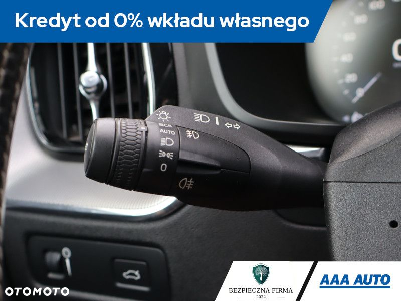 Volvo XC 60 - 24