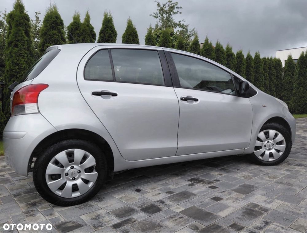 Toyota Yaris - 2