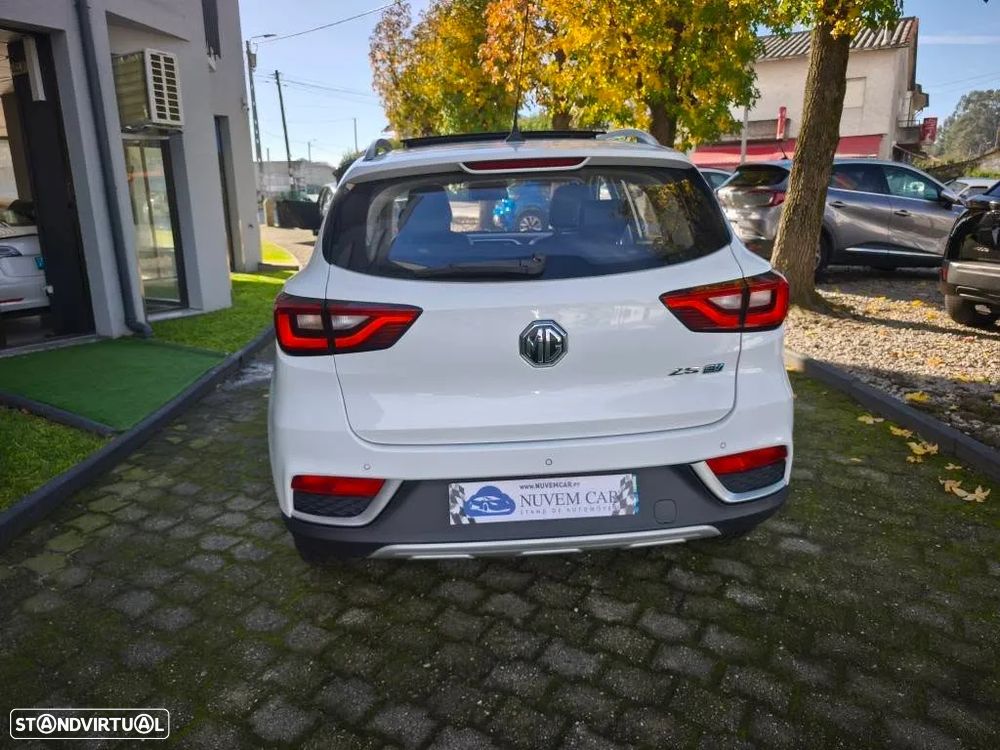 MG ZS EV Luxury - 6