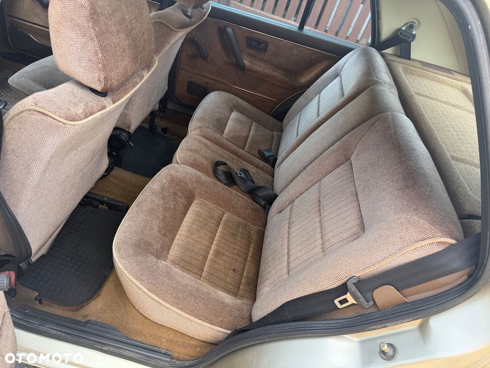 Volkswagen Golf - 8