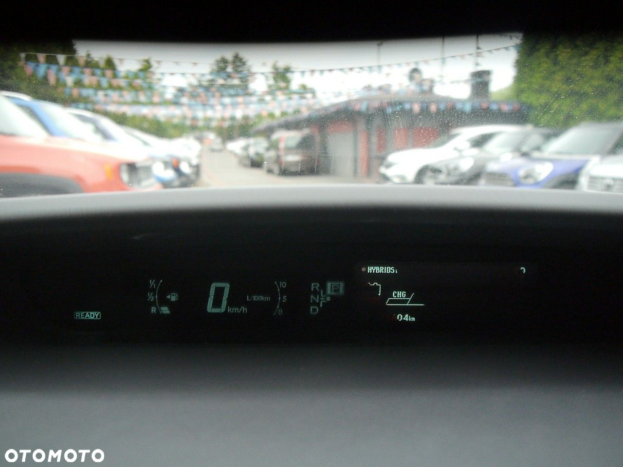 Toyota Prius (Hybrid) Comfort - 16