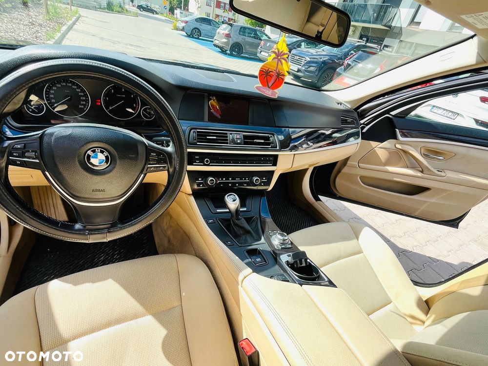 BMW Seria 5 520d - 11