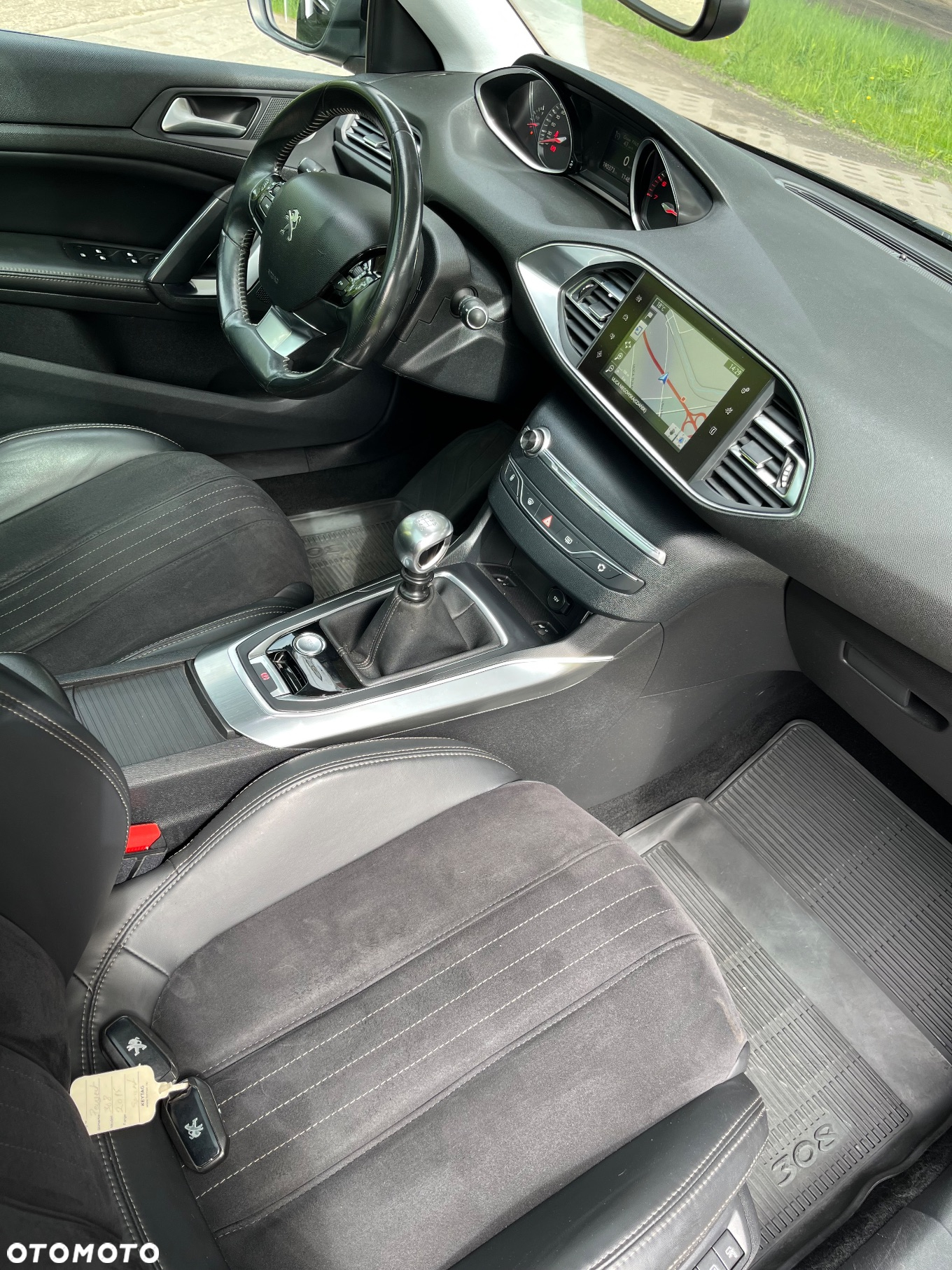 Peugeot 308 SW PureTech 130 GPF Stop & Start Allure Pack - 8