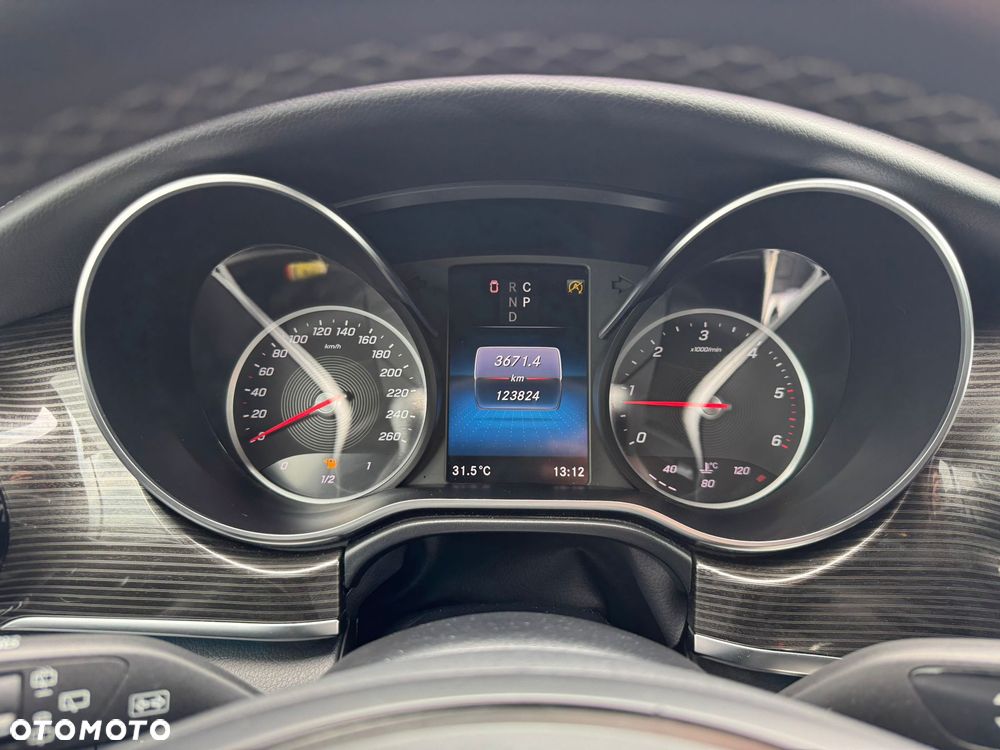 Mercedes-Benz Klasa V 300 d 4-Matic Avantgarde 9G-Tronic (ekstra d³) - 19
