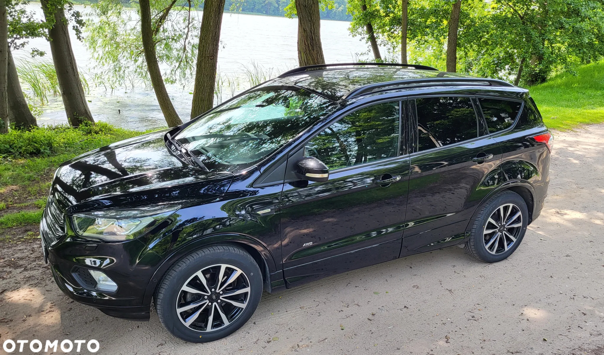 Ford Kuga 1.5 EcoBoost 2x4 ST-Line - 12