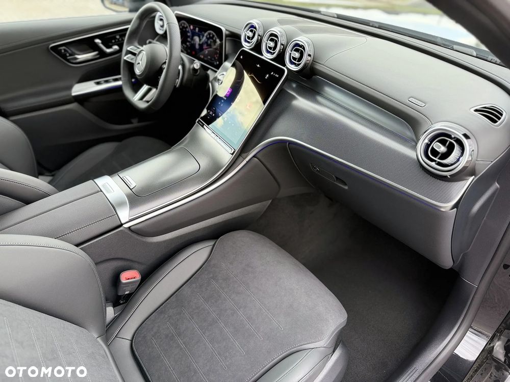 Mercedes-Benz GLC - 28