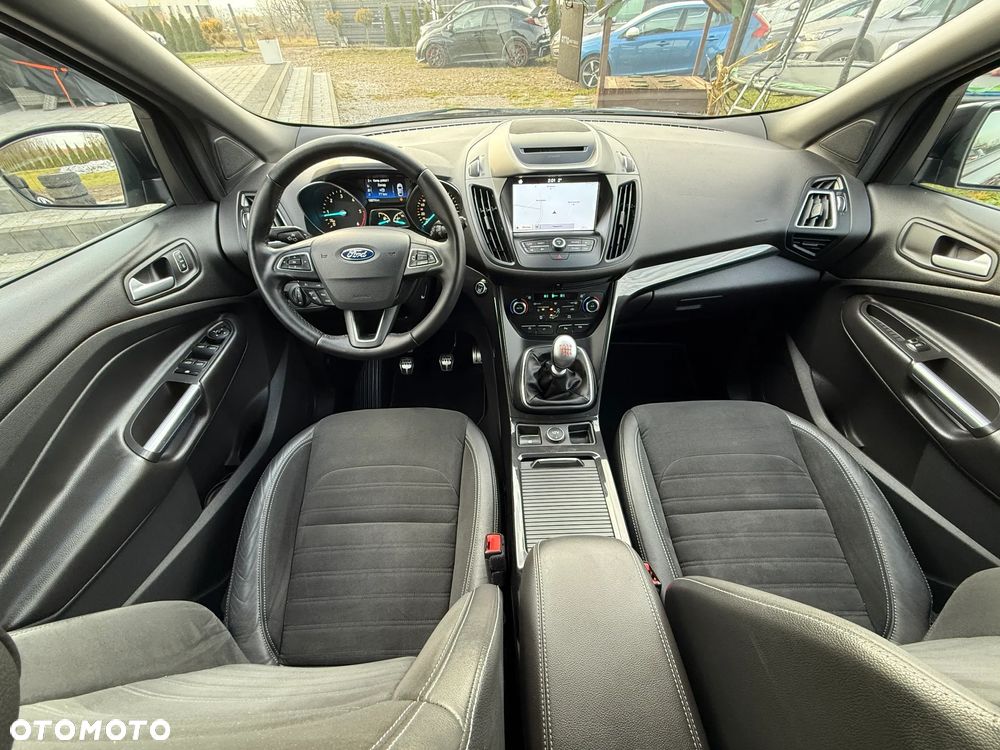 Ford Kuga 2.0 TDCi 2x4 ST-Line - 26