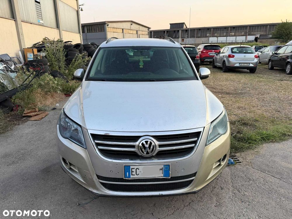 Volkswagen Tiguan - 5