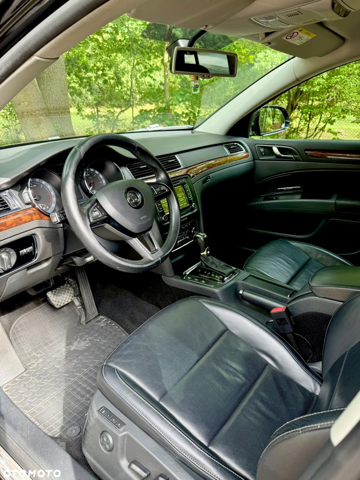 Skoda Superb 2.0 TDI 4x4 Platinum DSG - 11