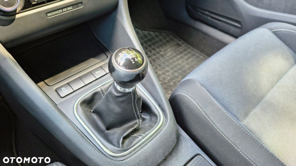 Volkswagen Golf - 21