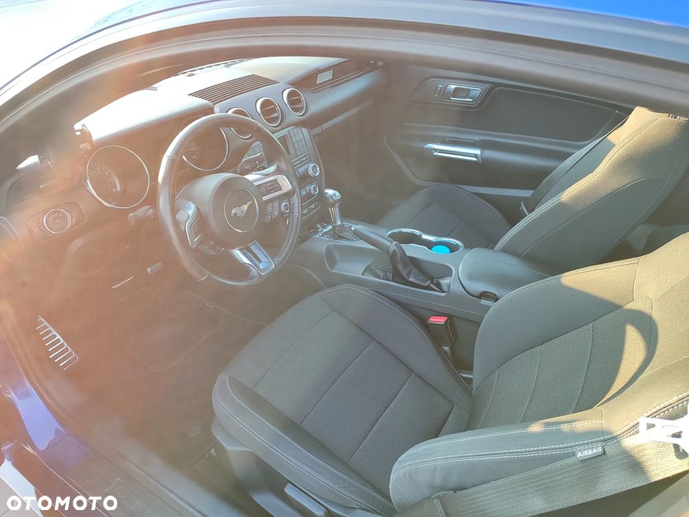 Ford Mustang 3.7 V6 - 18