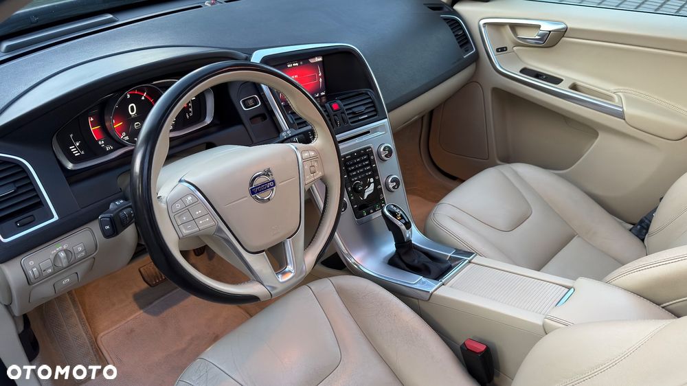 Volvo XC 60 D4 AWD Summum - 39