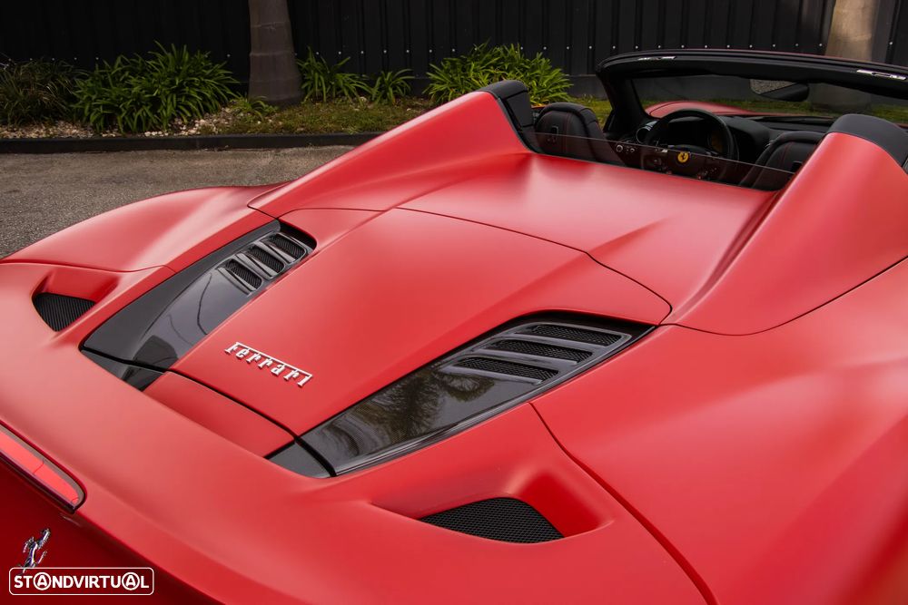 Ferrari F8 Tributo Standard - 28