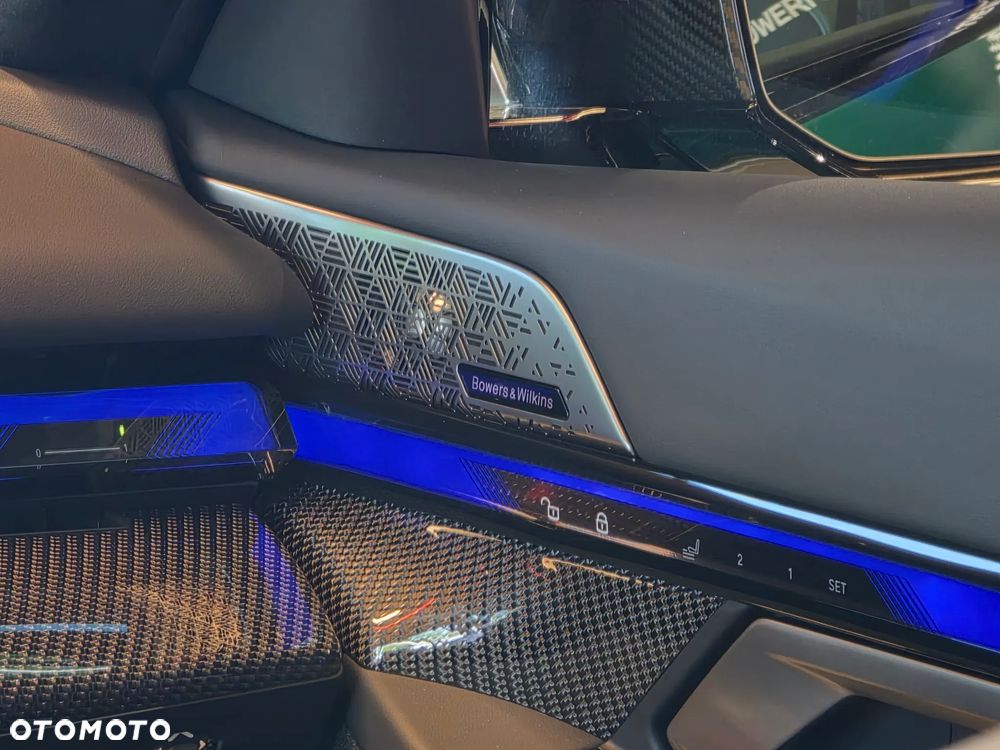 BMW M5 PHEV - 10