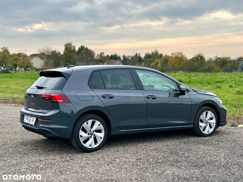 Volkswagen Golf - 18