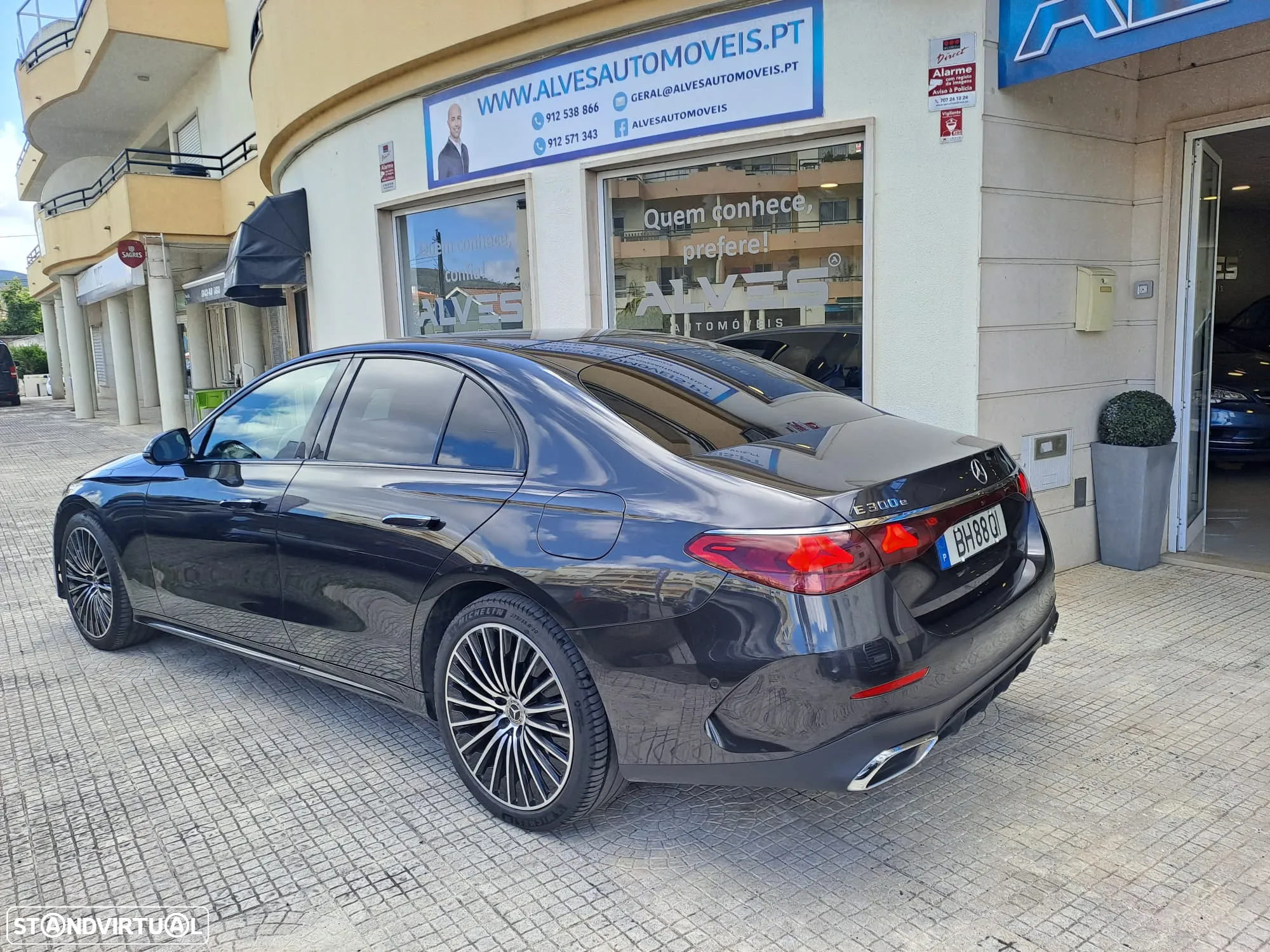 Mercedes-Benz E 300 e AMG Line - 18