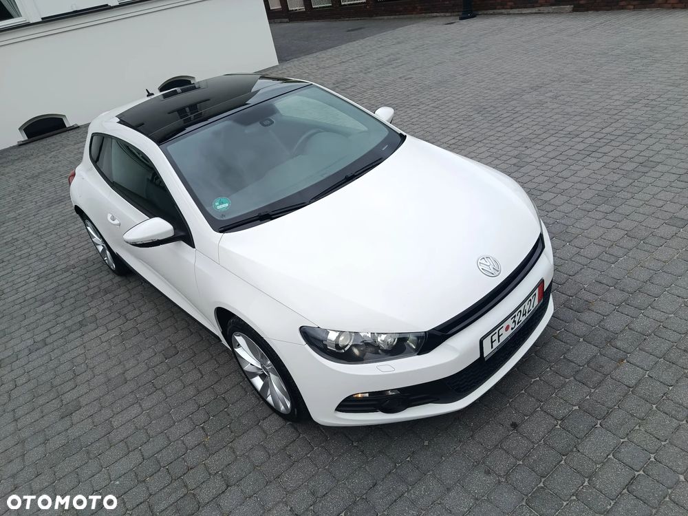 Volkswagen Scirocco 1.4 TSI DSG Edition - 20