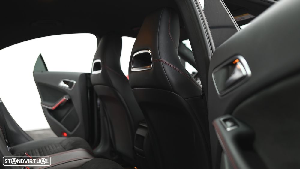 Mercedes-Benz CLA 180 d 7G-DCT AMG Line - 44