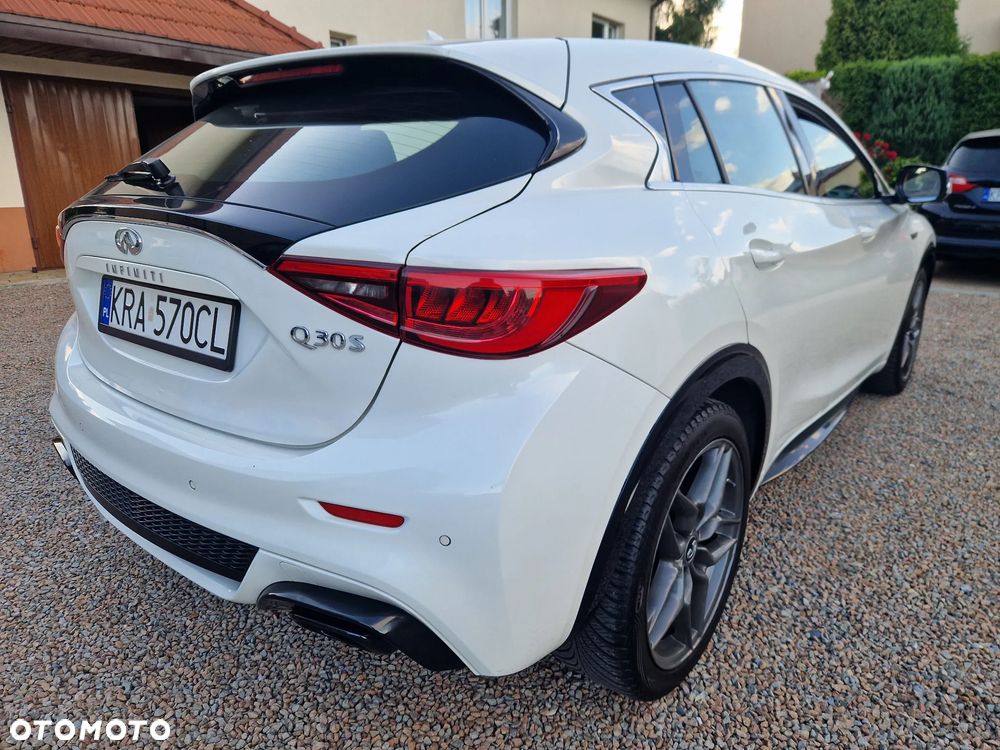 Infiniti Q30 1.5d Premium - 5