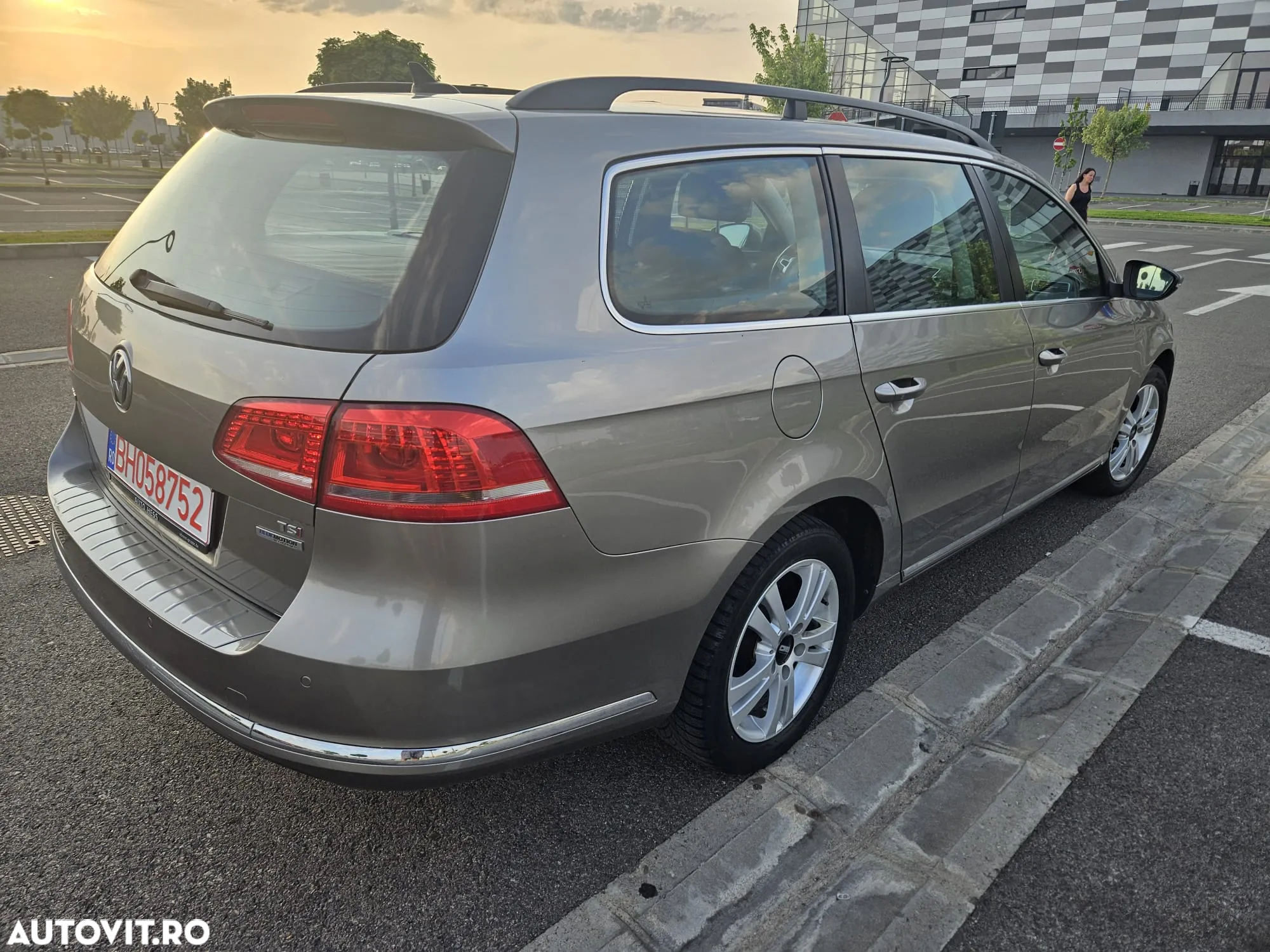 Volkswagen Passat Variant 1.4 TSI BlueMotion Technology Comfortline - 4