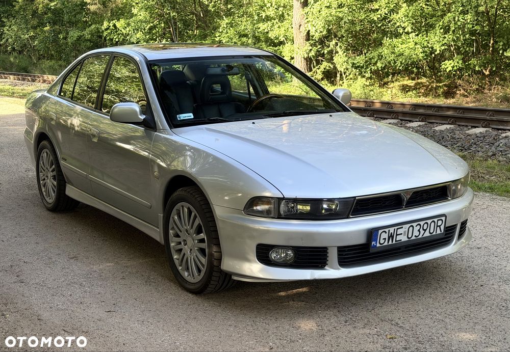 Mitsubishi Galant - 3