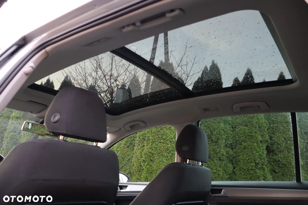 Volkswagen Golf Sportsvan 1.6 TDI BlueMotion Technology Comfortline - 22