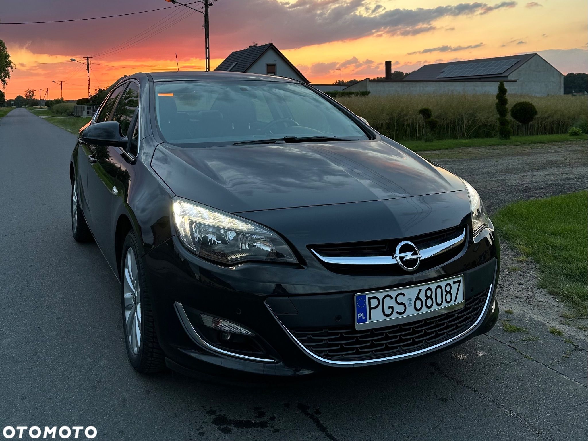 Opel Astra IV 1.6 Executive - 1