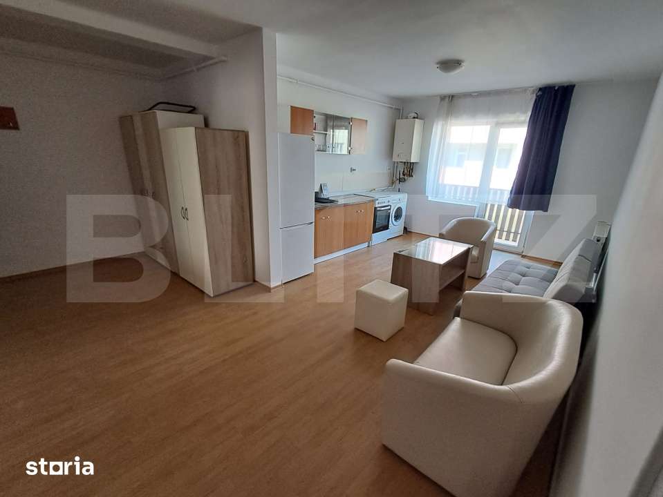 Apartament semidecomandat complet mobilat si utilat, parcare inclusa — fotografia 2