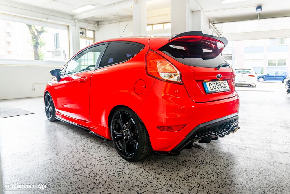 Ford Fiesta 1.6 EcoBoost ST - 7
