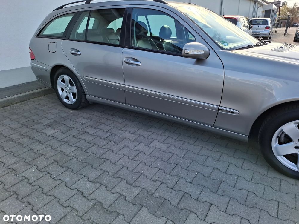 Mercedes-Benz Klasa E - 9