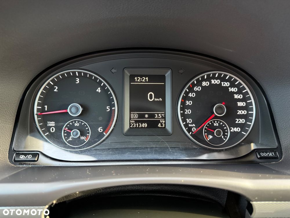 Volkswagen Touran 2.0 TDI DPF Comfortline - 23