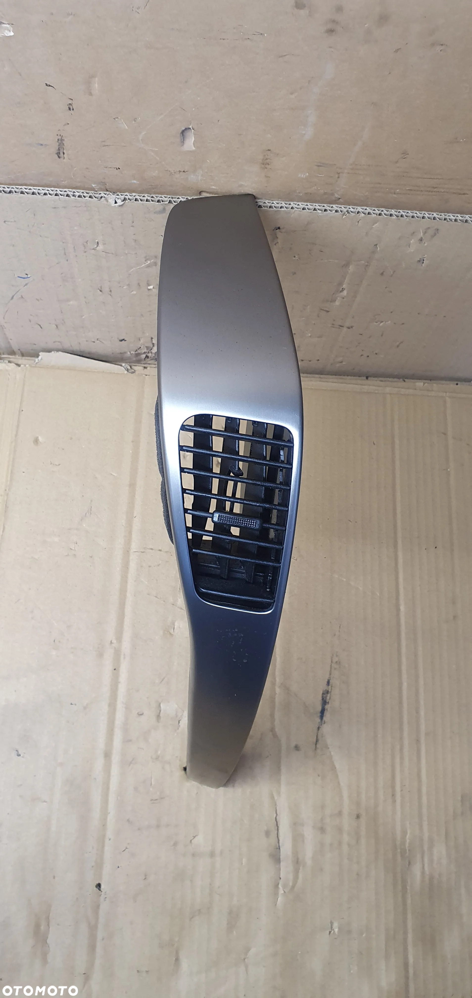 Kratka nawiewu powietrza lewa Kia Sorento I 97430-3E000 - 2