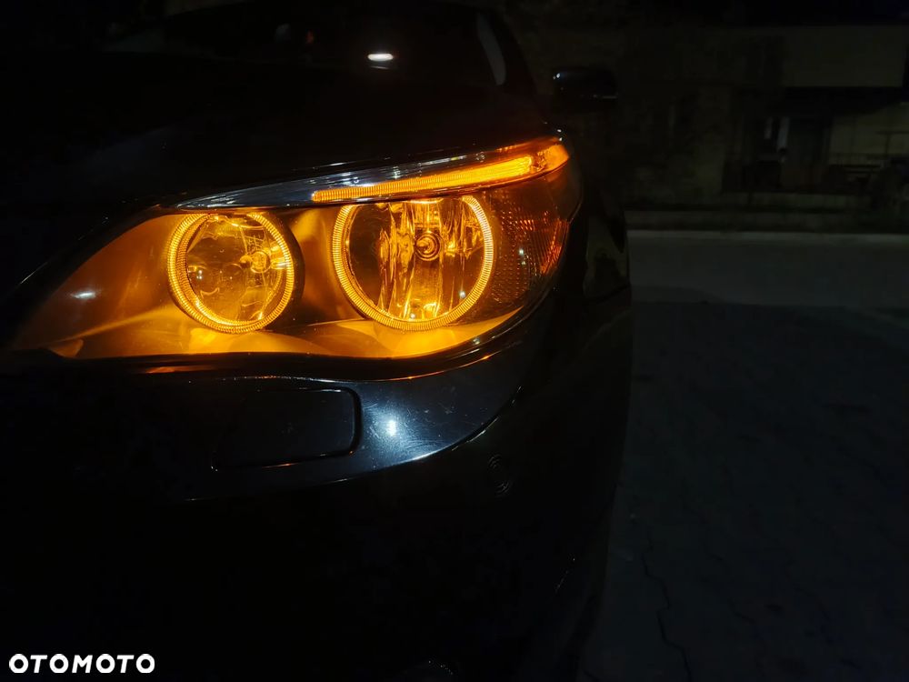 BMW Seria 5 523i - 8